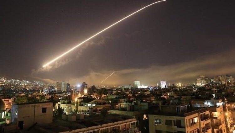 سوريا.. الدفاعات الجوية تتصدى لهجوم صاروخي إسرائيلي بالجنوب