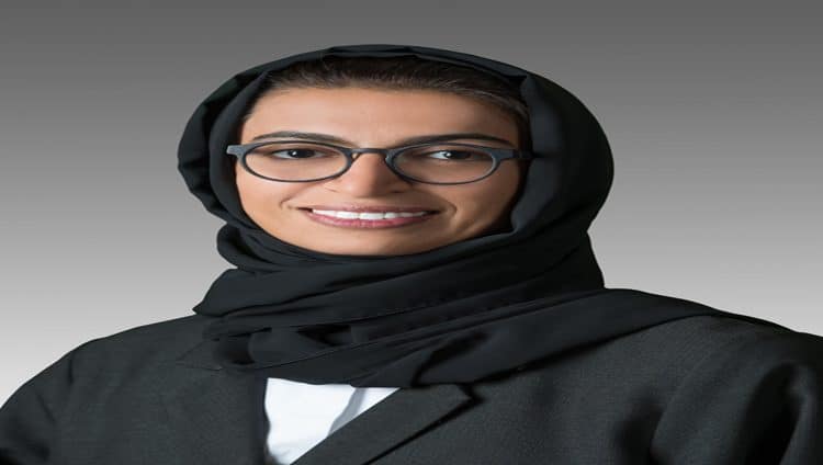 نورة الكعبي : القيادة الرشيدة آمنت بقدرات المرأة في تنمية المجتمع