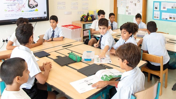 ذوو طلبة يقترحون 7 لغات لتدريسها في المدرسة الإماراتية