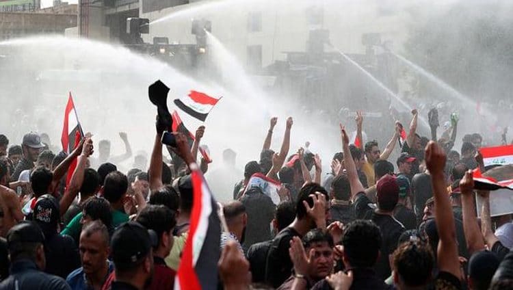 رئيس الوزراء العراقي يعلن حظر التجول في بغداد