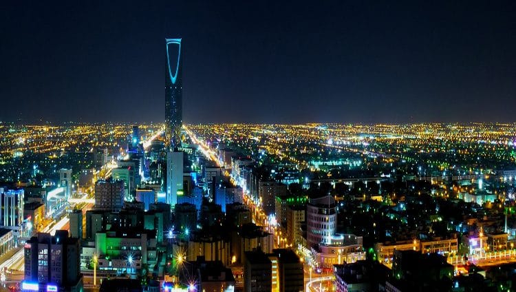 السعودية تسمح للنساء بالسكن في المرافق السياحية بدون محرم