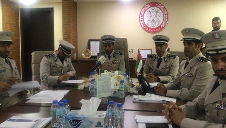 شرطة أبوظبي تخفض قيمة المخالفات المرورية بنسبة 50%