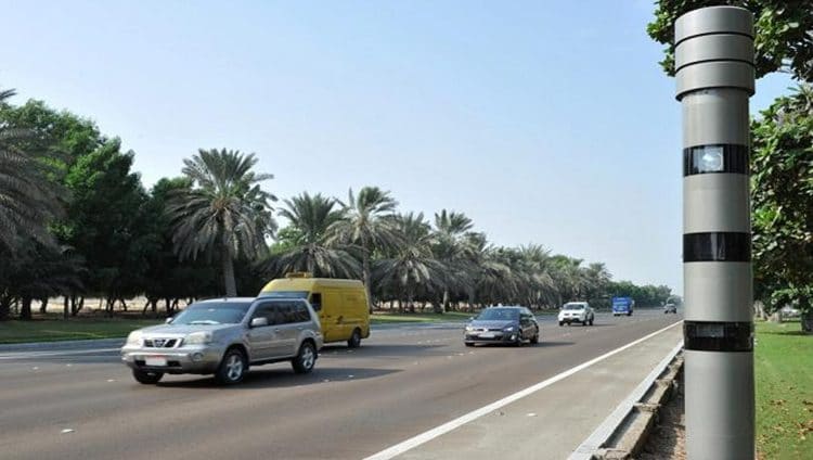 شرطة دبي تلغي جميع مخالفات الرادار خلال تقييد الحركة الشامل
