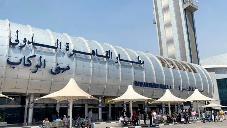 مطار القاهرة الدولي يلغي الحجر الصحي للعائدين من الخارج
