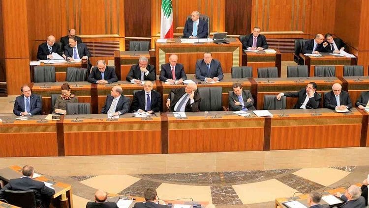 مجلس النواب اللبناني يناقش إعلان حالة الطوارئ في بيروت