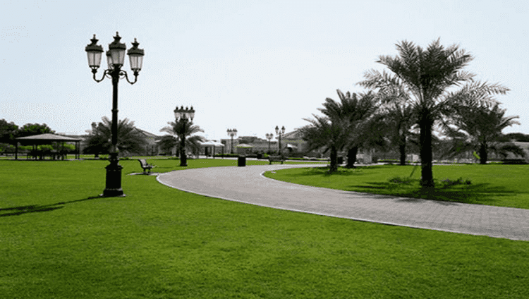 تعرف على شروط دخول الحدائق والساحات العامة في عجمان