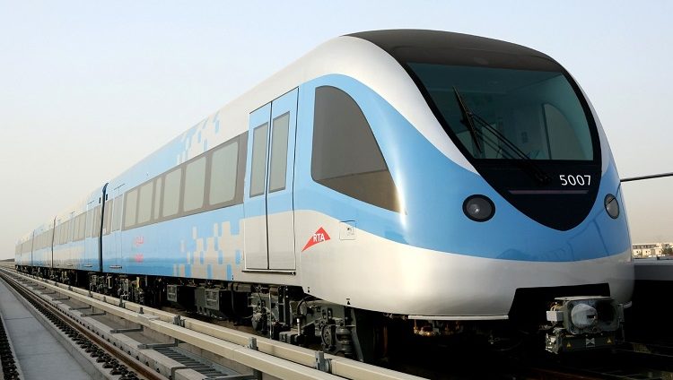 الإمارات.. مبادرات رائدة تعزز الاستدامة البيئية في قطاع النقل