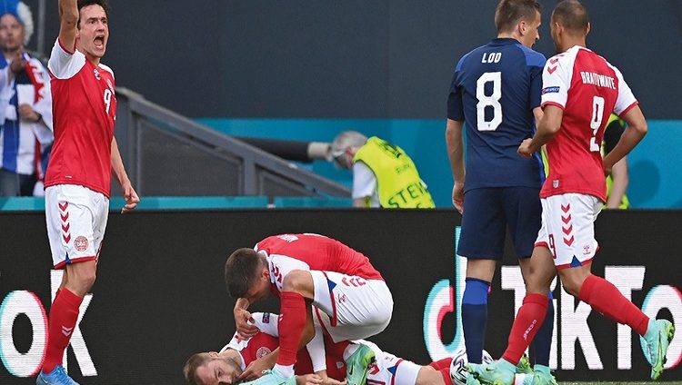 بعد سكتة «إريكسن» القلبية.. مطالب بتعميم أجهزة الإنعاش بمناطق التجمعات