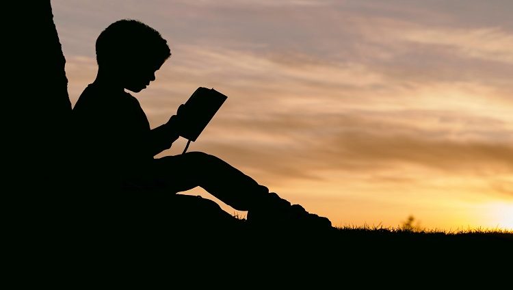 “أبوظبي تقرأ” تنطلق بمجموعة من الفعاليات والأنشطة المدرسية والمجتمعية