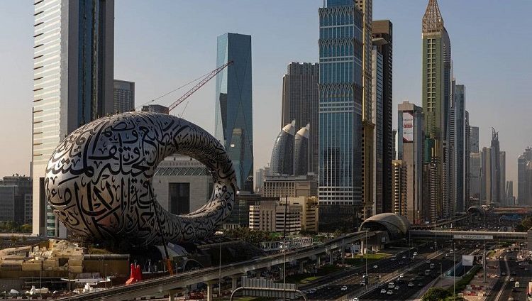 أقوى أداء للقطاع الخاص في دبي منذ يونيو 2019
