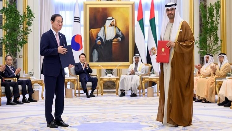 رئيس الدولة والرئيس الكوري يشهدان تبادل وإعلان عدد من الاتفاقيات ومذكرات التفاهم بين البلدين