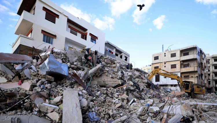 ارتفاع حصيلة قتلى الزلزال في تركيا وسوريا إلى 25 ألف
