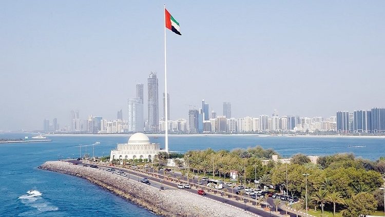 الإمارات تقدم نموذجاً عالمياً متفرداً في إدارة الأزمات