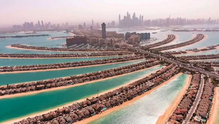 تقاطر كبار أثرياء العالم إلى دبي يرفع الطلب على العقارات فائقة الفخامة