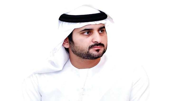 مكتوم بن محمد: ثريا الهاشمي نموذج مشرف للمرأة الإماراتية