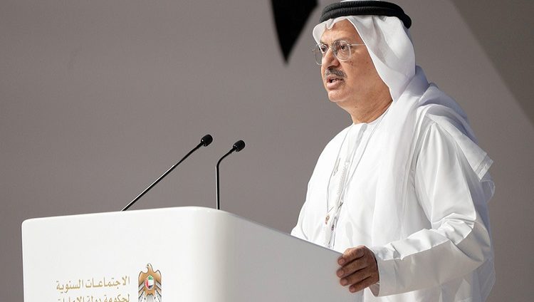 أنور قرقاش: الإمارات تواصل استدامة الازدهار والاستقرار للوطن والمواطن