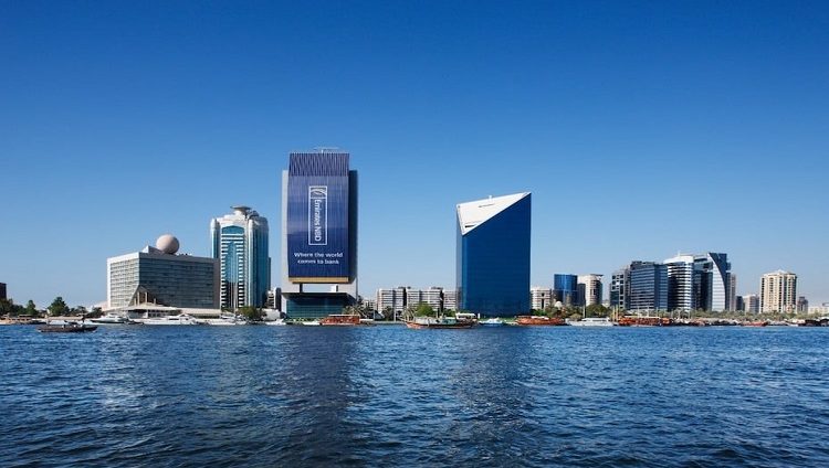 أصول واستثمارات بنوك دبي تتجاوز 2 تريليون درهم نهاية عام 2023