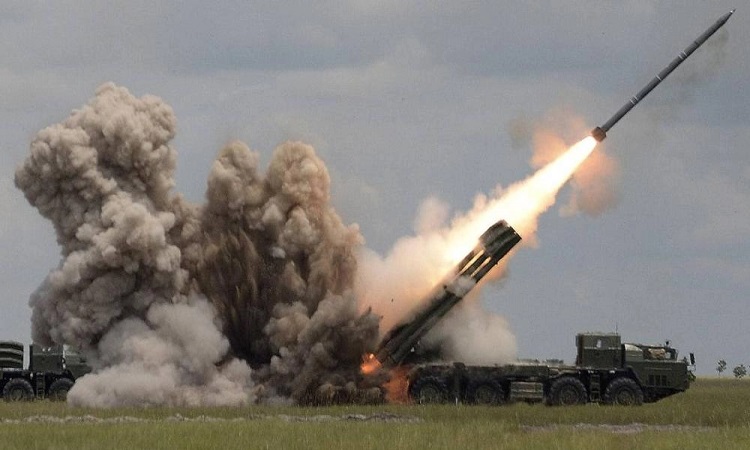 أوكرانيا: روسيا قصفت منشآت طاقة وأسقطنا 21 من بين 34 صاروخاً