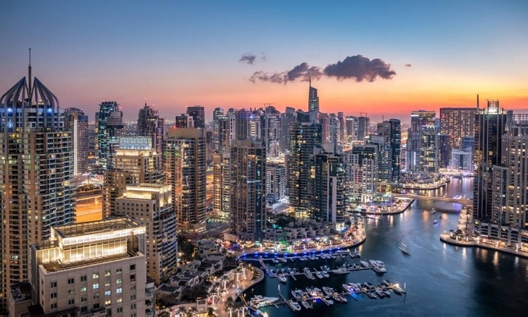 صندوق النقد: 3.3% نمواً متوقعاً لاقتصاد دبي 2025