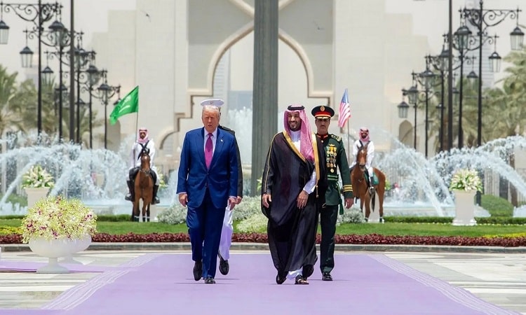 ولي العهد السعودي وترامب يوقعان اتفاقية «شراكة اقتصادية استراتيجية»