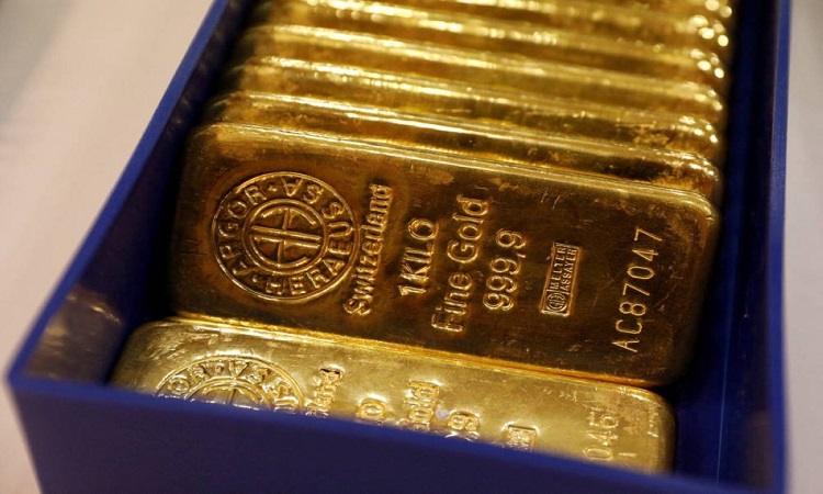 الذهب يبلغ أعلى مستوياته في شهرين مع تصاعد الصراع بالشرق الأوسط