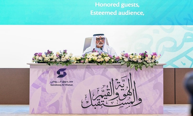 نهيان بن مبارك: رئيس الدولة يحرص على تهيئة المناخ الاجتماعي والاقتصادي والثقافي لتمكين أبناء وبنات الوطن
