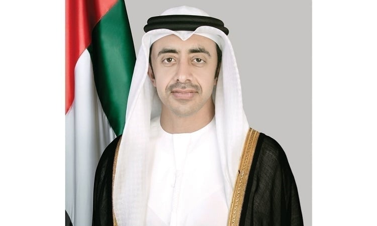 عبدالله بن زايد يؤكد خلال اتصال هاتفي مع غروسي دعم الإمارات للدور المحوري لوكالة الطاقة الذرية