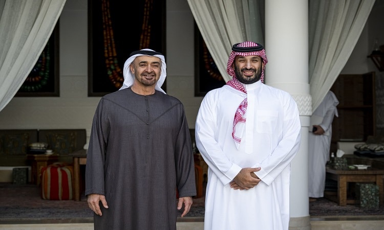 محمد بن زايد ومحمد بن سلمان: إيجاد مسار واضح للسلام يرسخ أركان الاستقرار والأمن والسلم الإقليمي