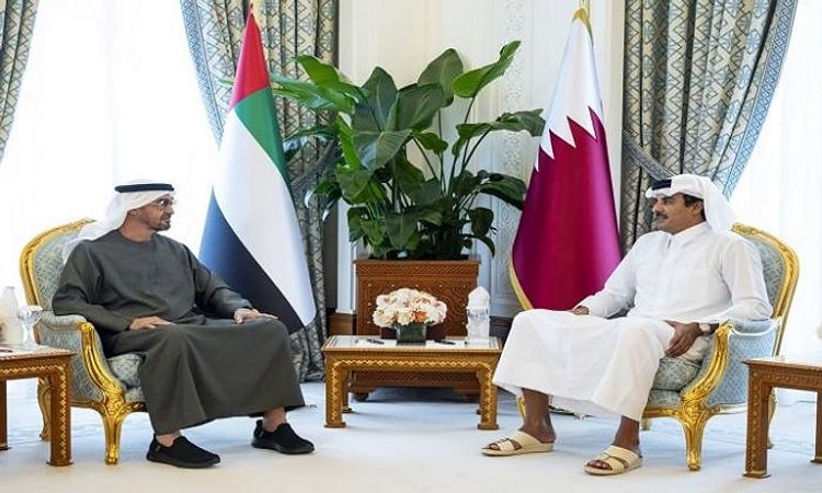 محمد بن زايد يؤكد دعم الإمارات جميع الإجراءات التي تتخذها قطر للحفاظ على سيادتها