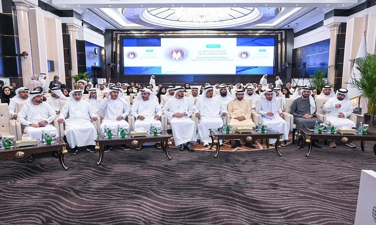 توقيع كتابي جمال السويدي الجديدين في ندوة “القدوات الاجتماعية” في مركز «الإمارات للدراسات»