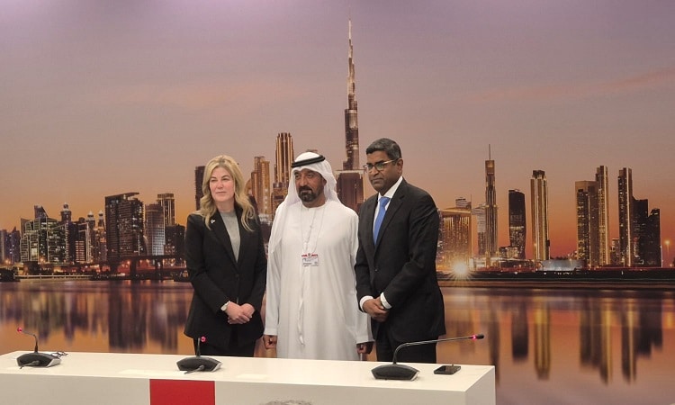 طيران الإمارات تطلب 65 طائرة بوينغ 777X بقيمة 38 مليار دولار