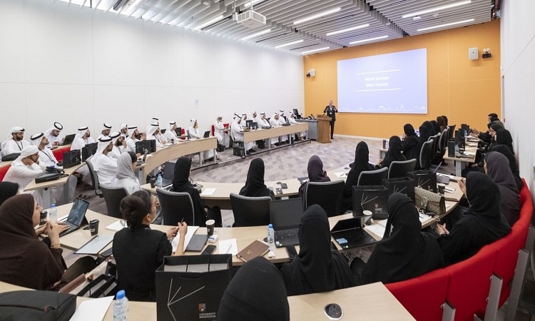 حصاد الإمارات 2025.. عام الإنجازات والتحولات الكبرى في الذكاء الاصطناعي