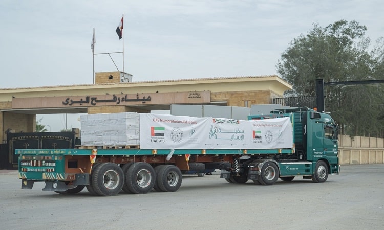 ضمن «عملية الفارس الشهم 3».. دخول أول دفعة من مساعدات «سفينة صقر الإنسانية» إلى غزة