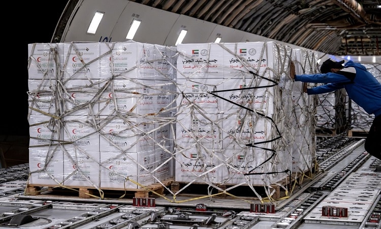 «جسر حميد الجوي» يواصل إرسال الطائرات الإغاثية إلى قطاع غزة