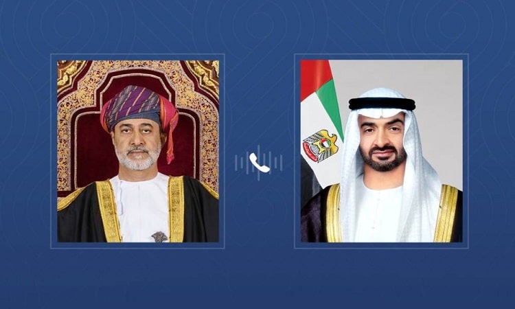 محمد بن زايد وسلطان عمان يتبادلان هاتفياً تهاني عيد الأضحى المبارك