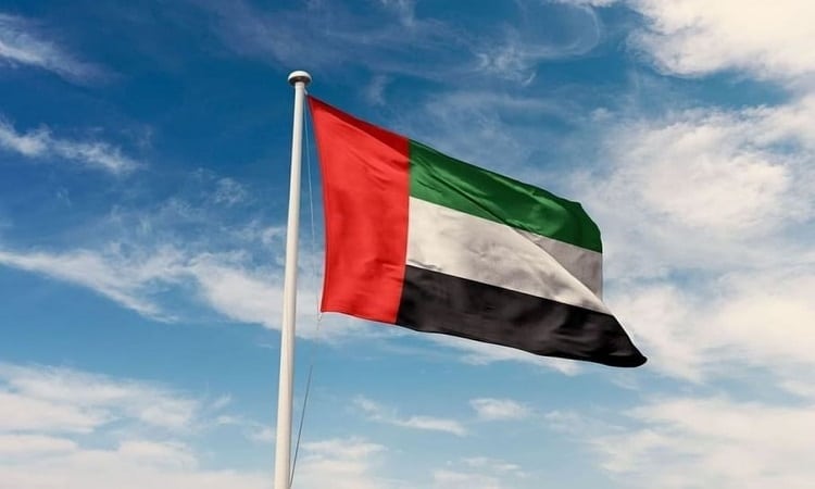 الإمارات تدين بشدة استمرار هجمات جماعة الحوثي على مطار الملك خالد الدولي